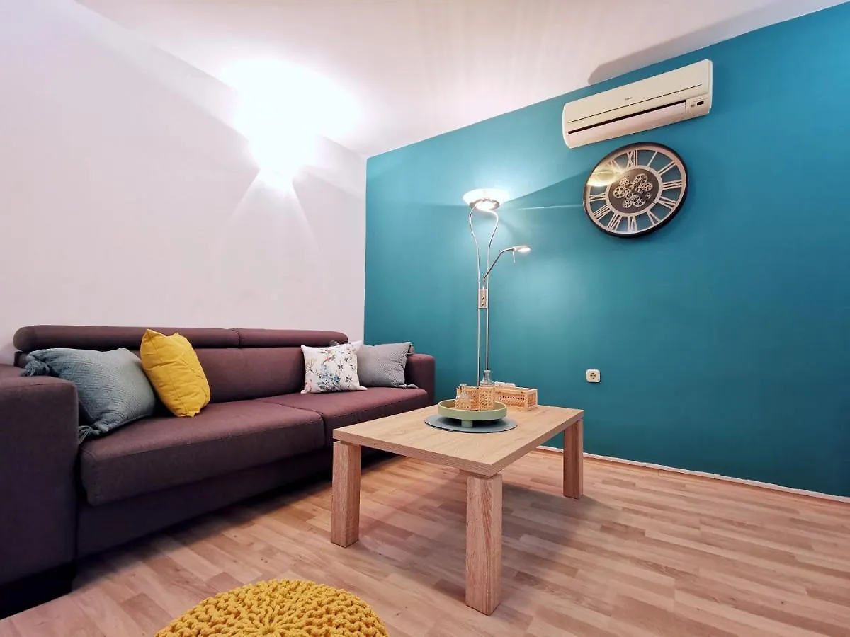 Apartment By Lux Split 0*,